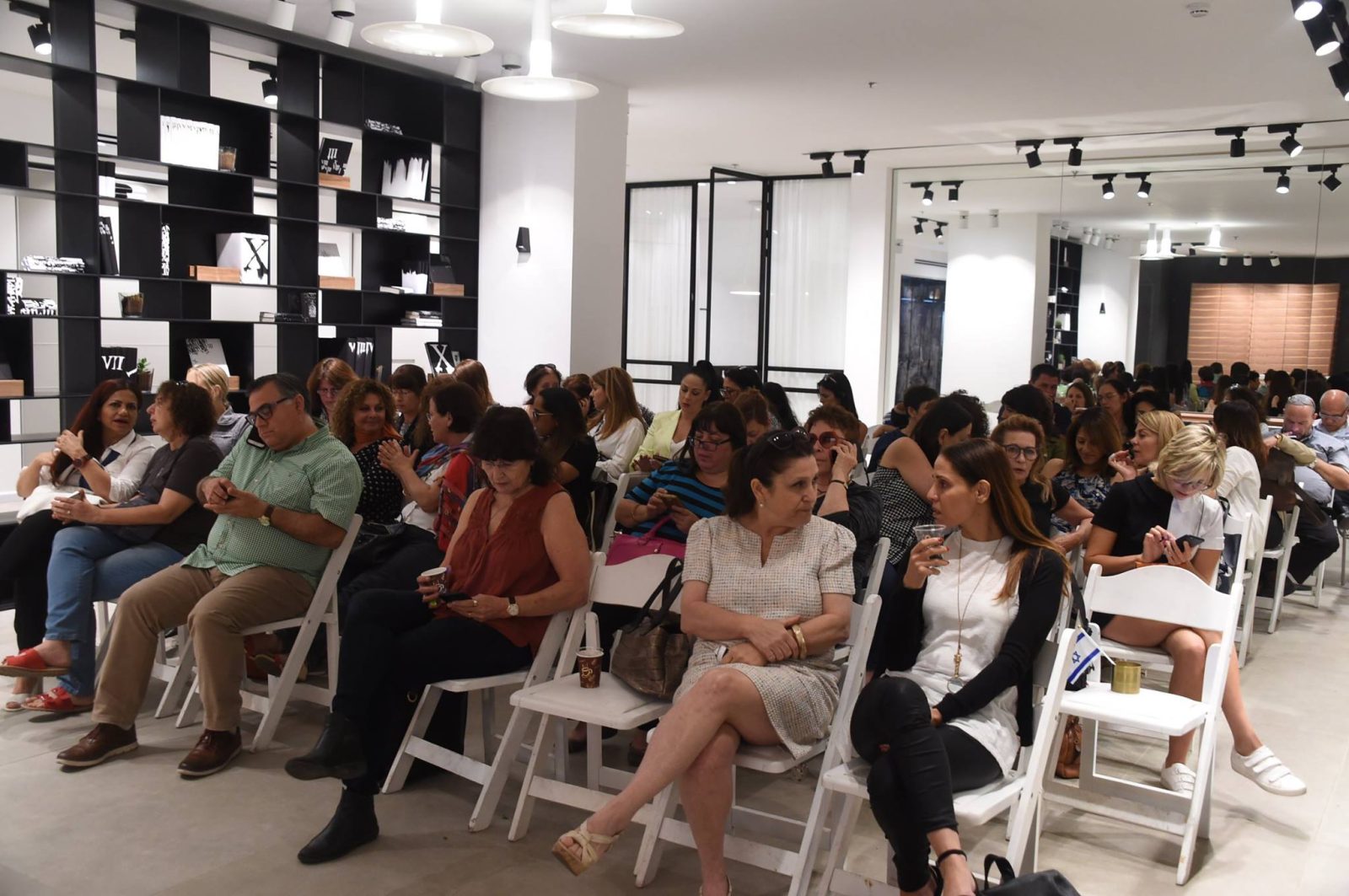 13131701_1810343035853560_4449218971435933656_o